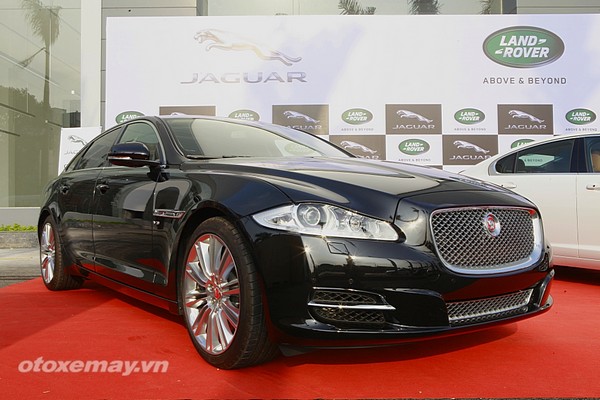 JaguarXJL V8 siêu sang cho dân sành Hà Nội